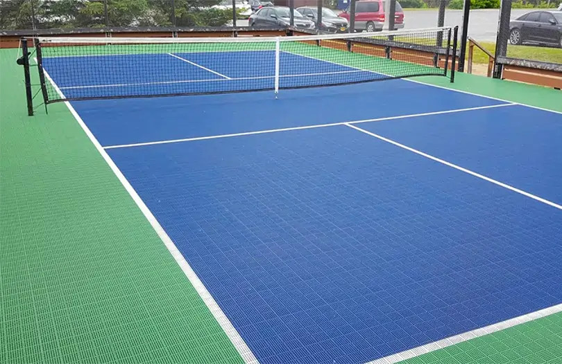 Toronto commercial pickleball court installed by Toronto Artificial Grass